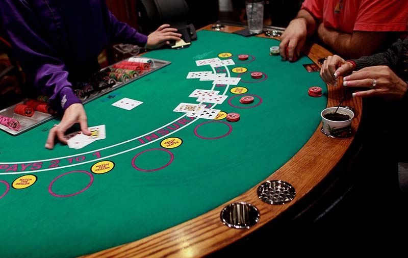 Mega Jackpot کیسینو میں بکراٹکھیلیں